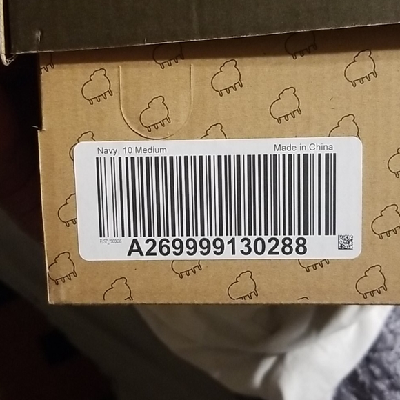 LAMO In Box Lamb Boots - Picture 11 of 11